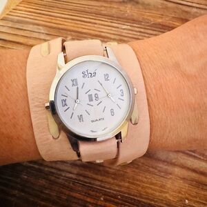 SHA Dual Time Zone Faceted Pink Leather Wrap Watch Vintage
